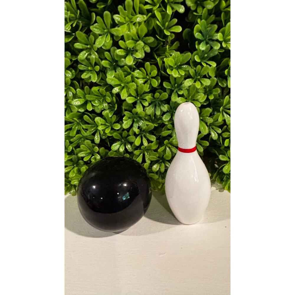 Ceramic Novelty Tabletop Bowling Ball and Pin Salt and Pepper Shakers